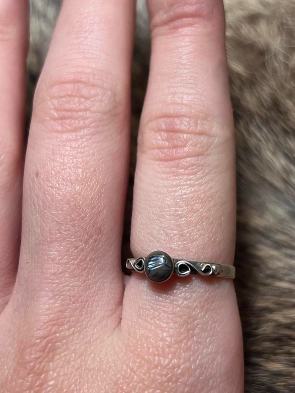 Vintage sterling silver abalone band ring